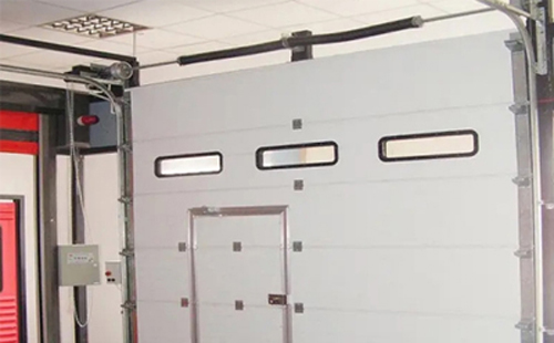 新市工业提升门的安装方法