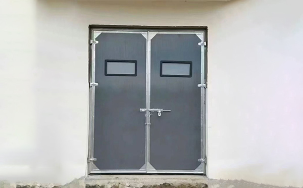 新市工业门在高温作业区域的运行表现